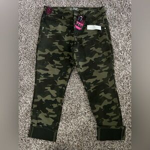 No Boundaries Green Camouflage Jeans